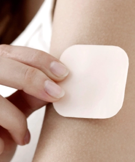 Disposable, mechanically operated, single-hand drug patch applicator